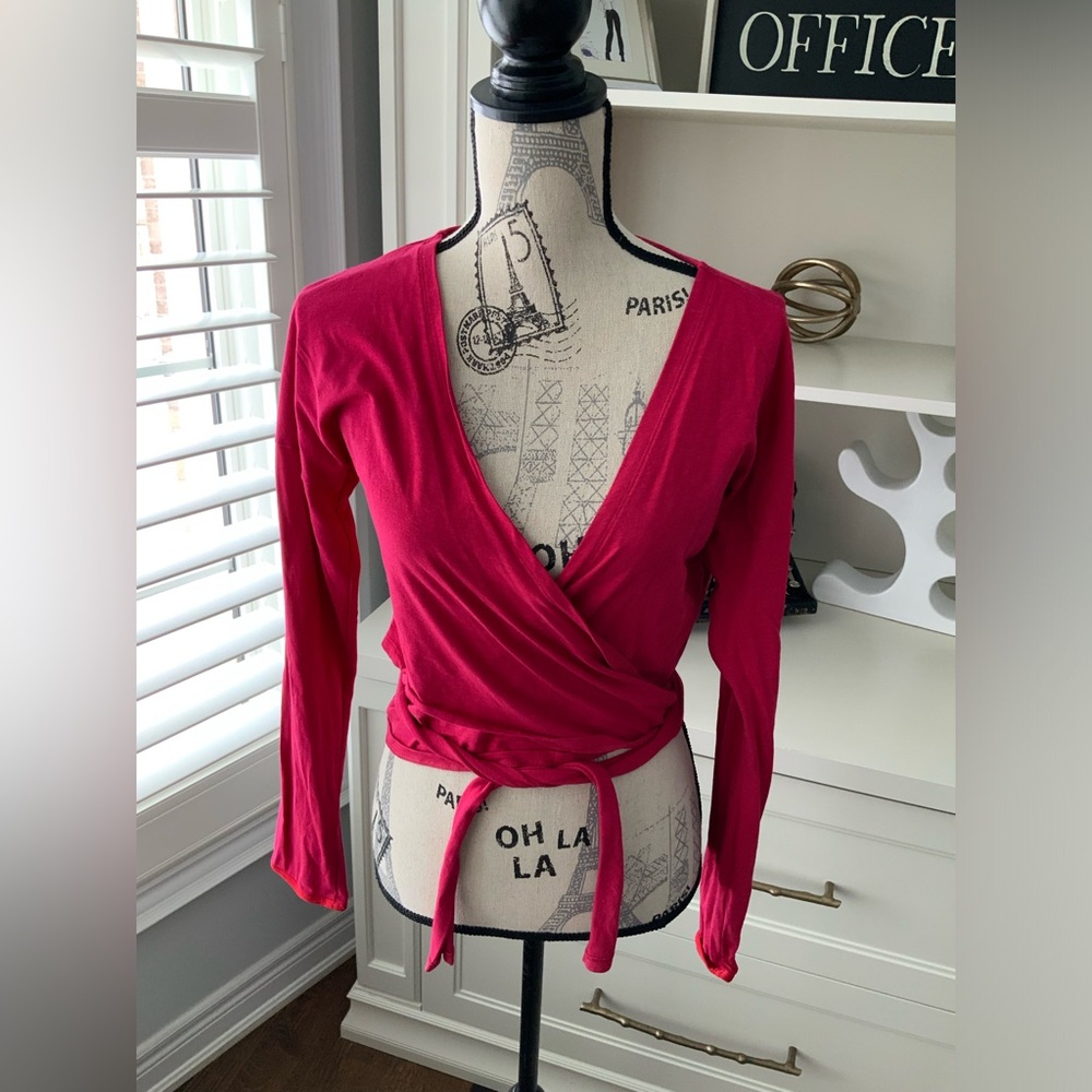 Lolë Wrap Top